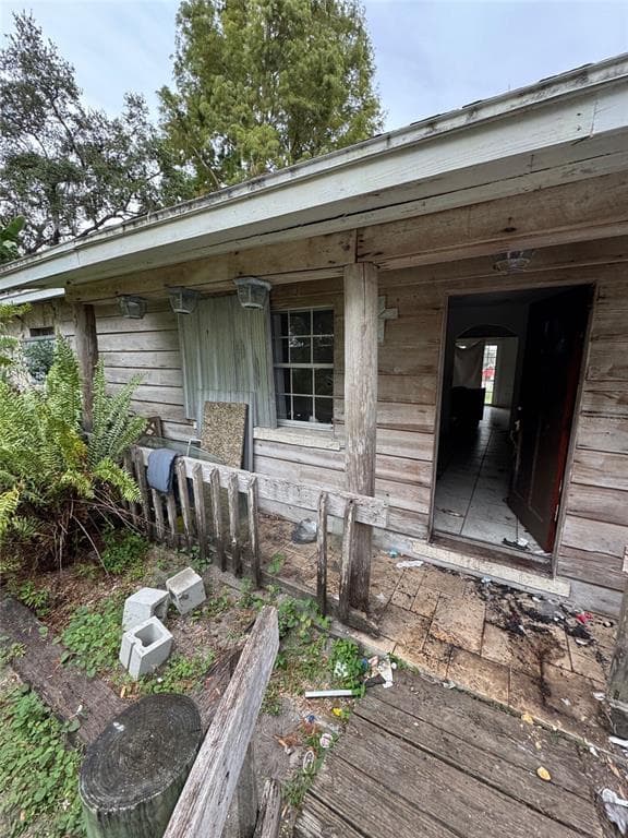 639 HAND AVENUE SARASOTA, FL 34232
