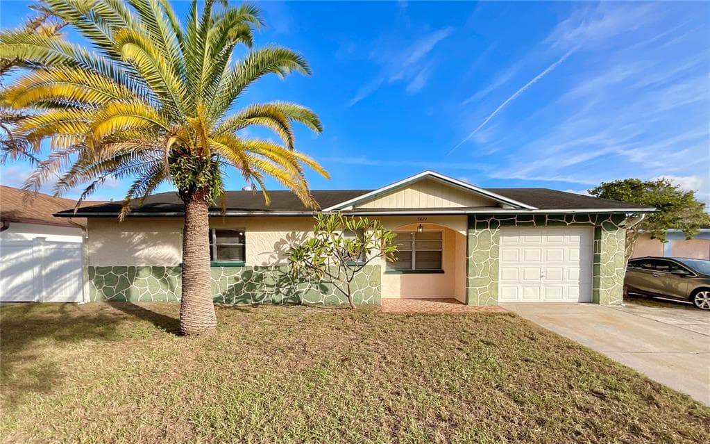 5621 MIRADA DRIVE HOLIDAY, FL 34690