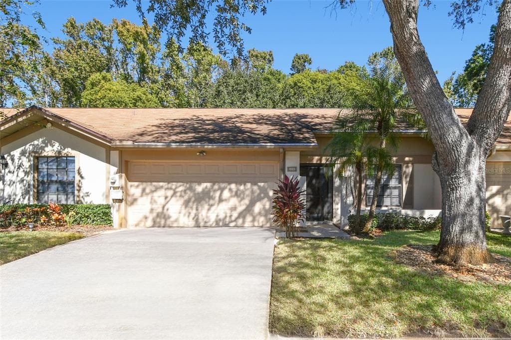 4009 SHORESIDE CIRCLE TAMPA, FL 33624