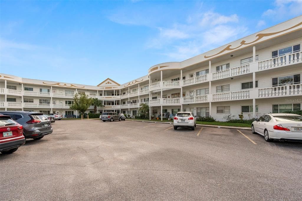 2429 ECUADORIAN WAY UNIT 47 CLEARWATER, FL 33763