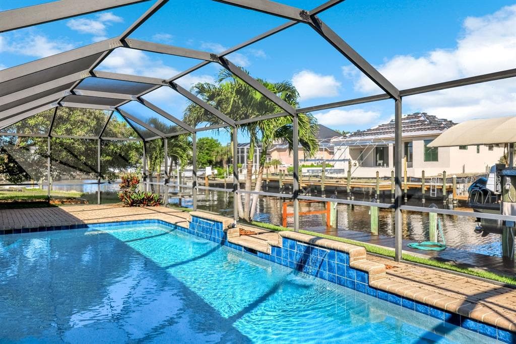 5805 SW 1ST PLACE CAPE CORAL, FL 33914
