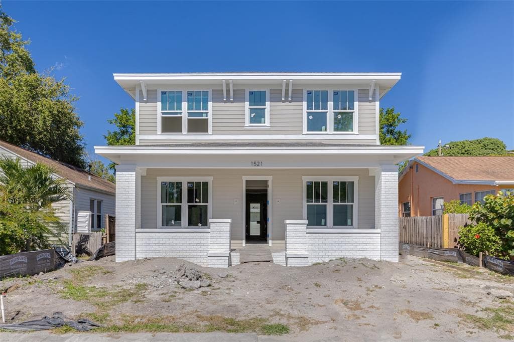 1521 21ST AVENUE N ST PETERSBURG, FL 33704