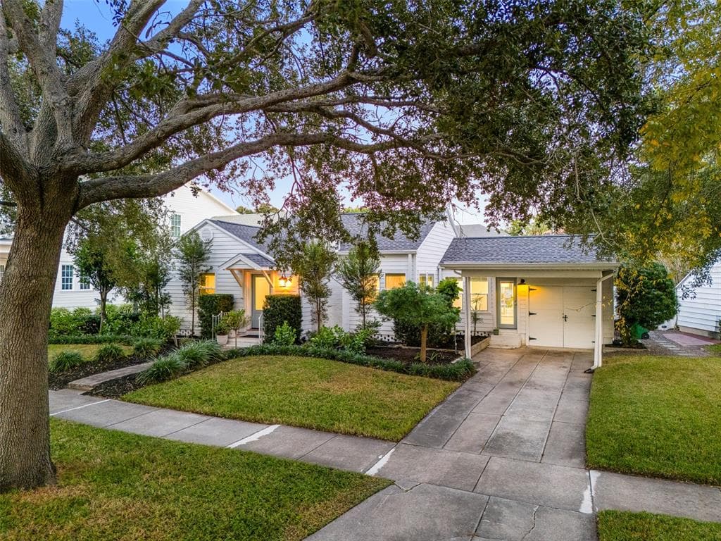 220 S GLEN AVENUE TAMPA, FL 33609