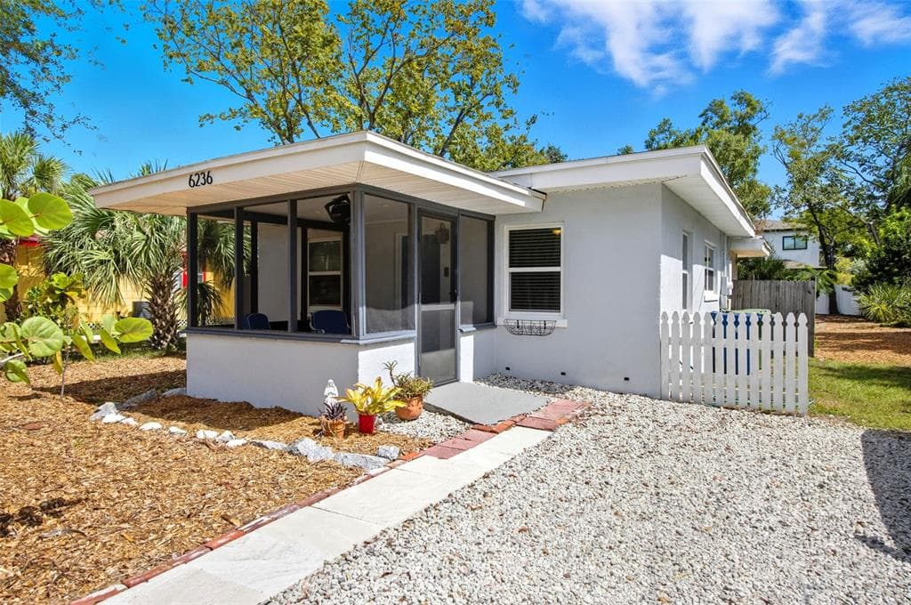 6236 S MARTINDALE AVENUE TAMPA, FL 33611