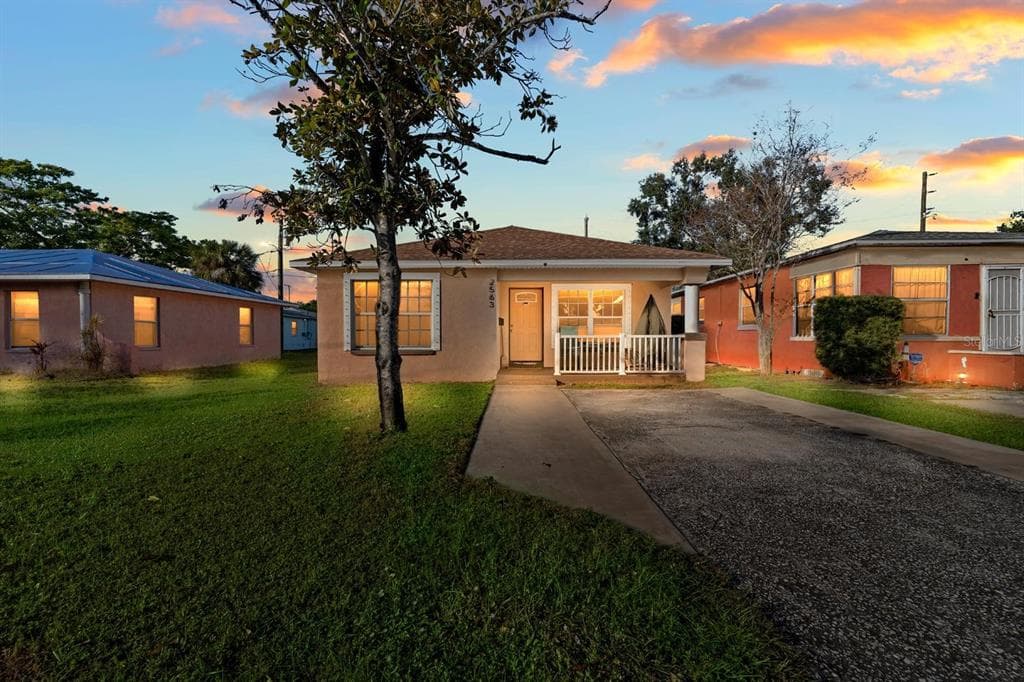 2563 13TH AVENUE S ST PETERSBURG, FL 33712