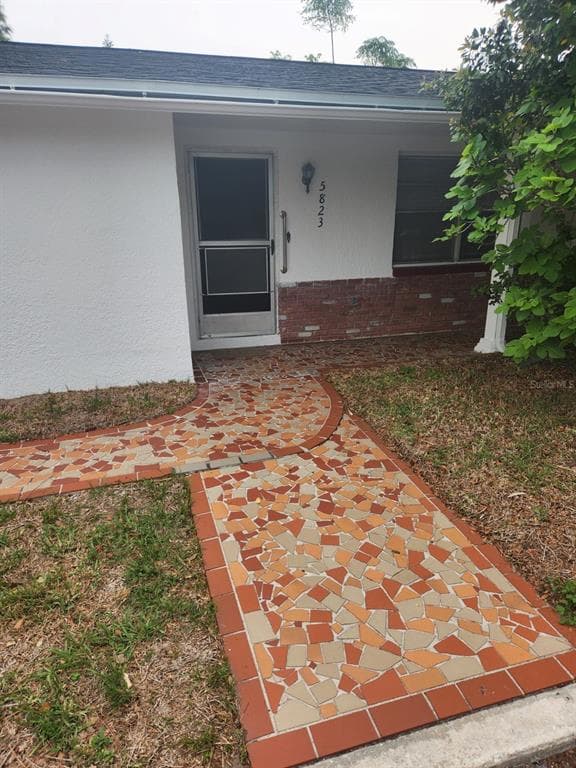 5823 ELM STREET NEW PORT RICHEY, FL 34652