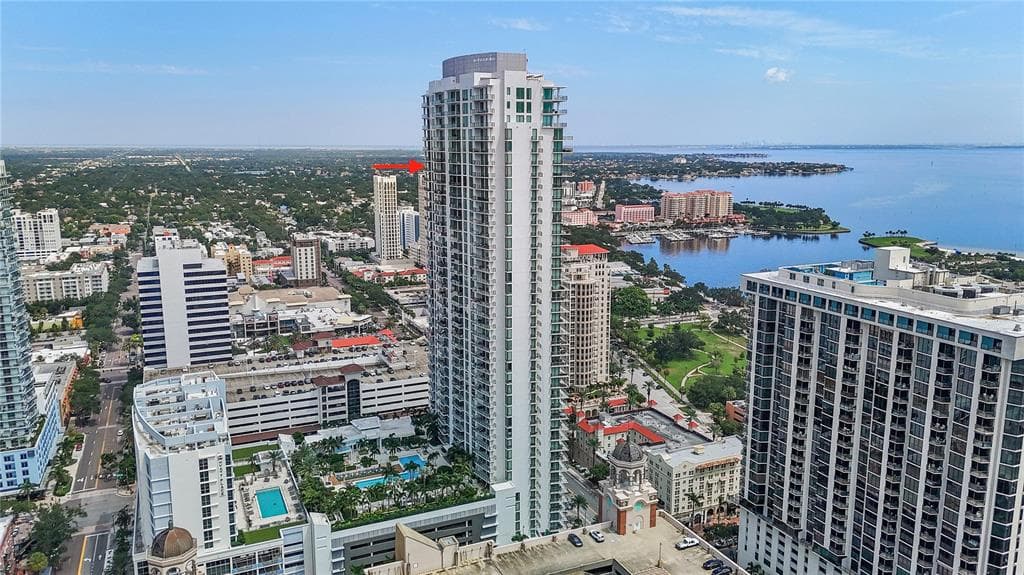 100 1ST AVENUE N UNIT 2106 ST PETERSBURG, FL 33701