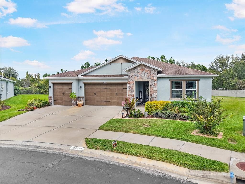 31737 FAIRHILL DRIVE WESLEY CHAPEL, FL 33543