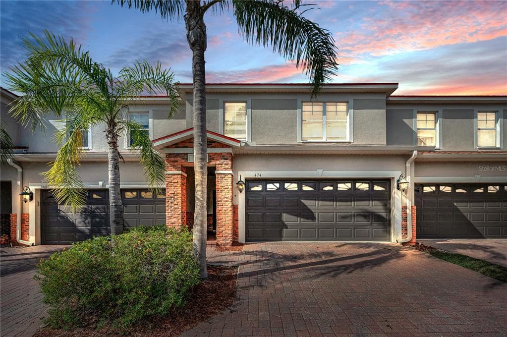 1474 HILLVIEW LANE TARPON SPRINGS, FL 34689