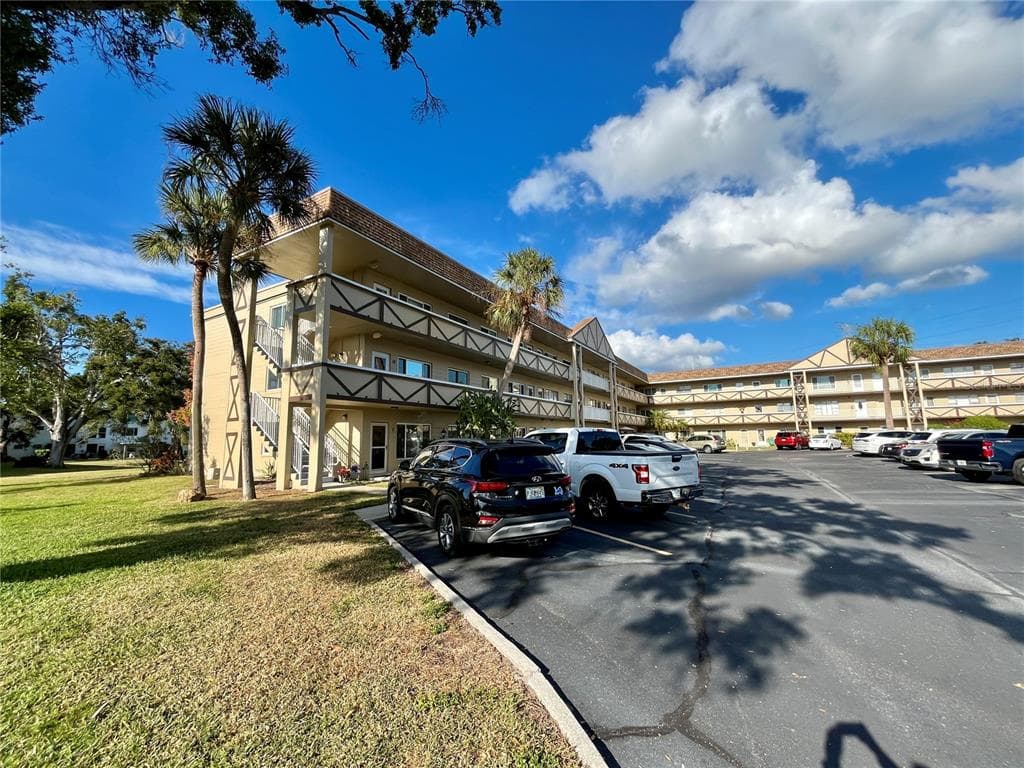 2464 AUSTRALIA WAY E UNIT 66 CLEARWATER, FL 33763