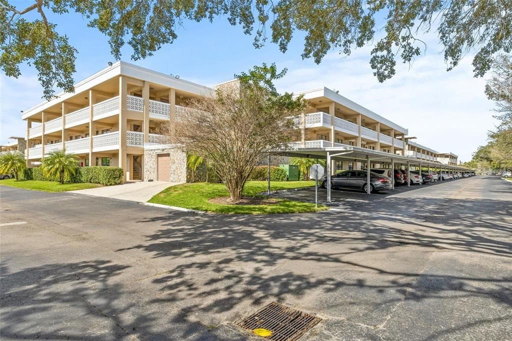 5080 LOCUST STREET NE UNIT 329 ST PETERSBURG, FL 33703