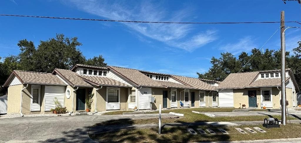 744 MEASE PLAZA DUNEDIN, FL 34698