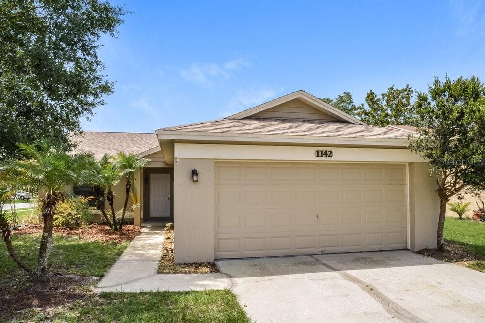1142 COVINGTON STREET OVIEDO, FL 32765