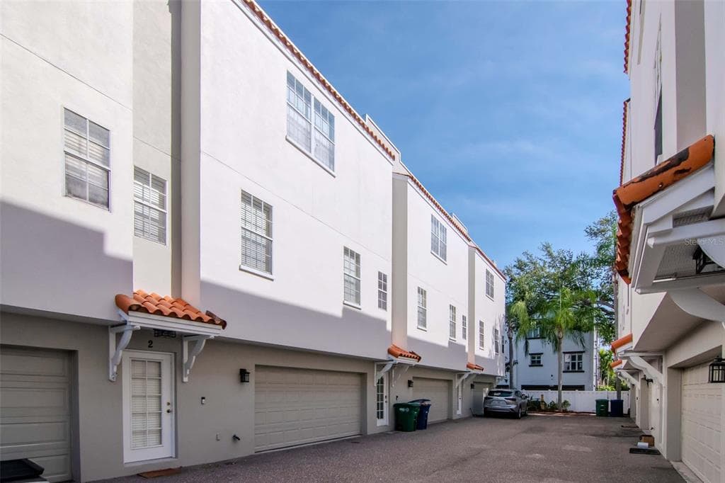 608 MATANZAS UNIT 2 TAMPA, FL 33609