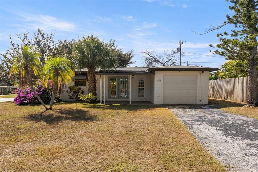 10410 114TH AVENUE LARGO, FL 33773