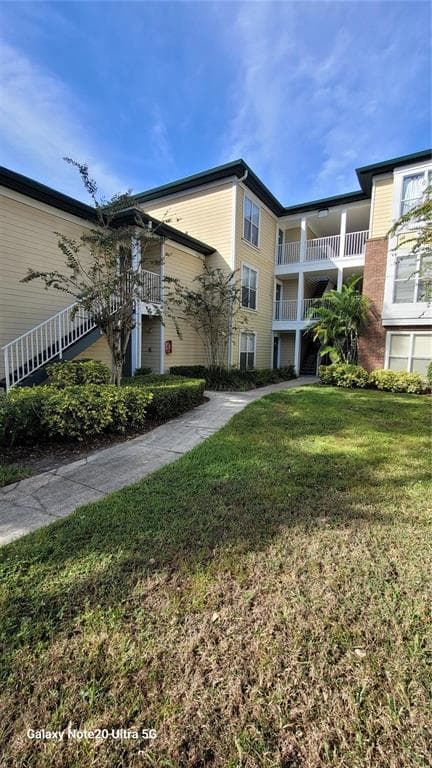 4115 CHATHAM OAK COURT UNIT 202 TAMPA, FL 33624
