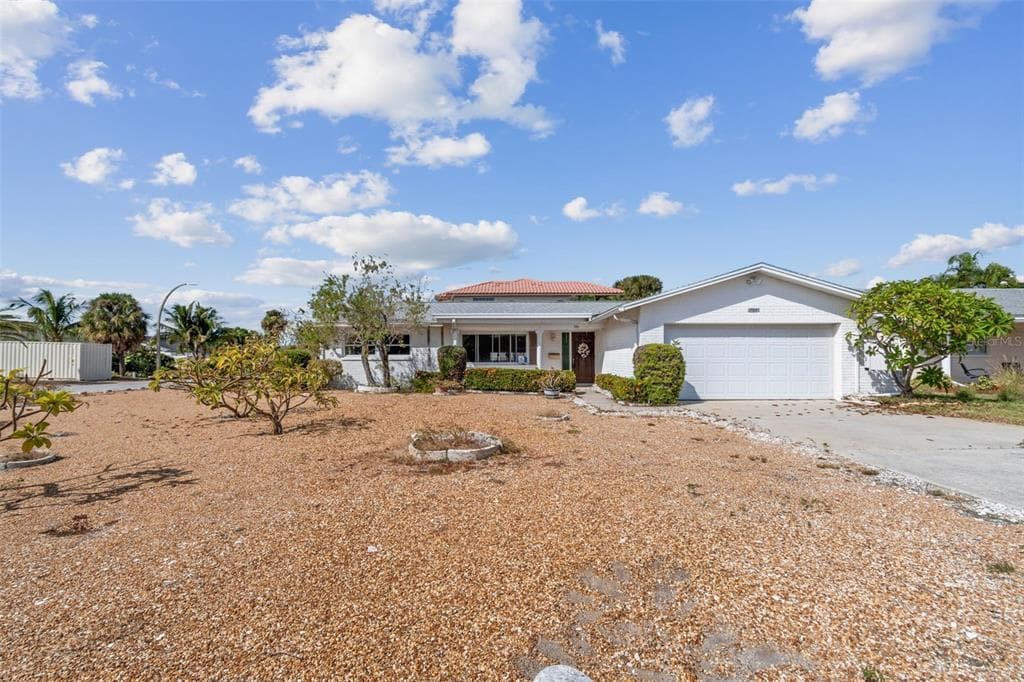 701 64TH AVENUE ST PETE BEACH, FL 33706