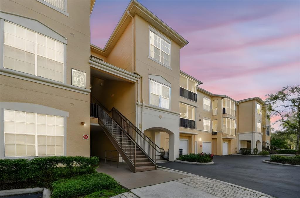 5125 PALM SPRINGS BOULEVARD UNIT 3302 TAMPA, FL 33647