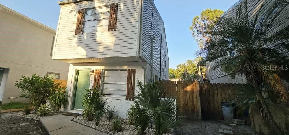 10213 N OJUS DRIVE TAMPA, FL 33617