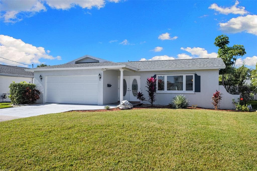 6026 BAYOU GRANDE BOULEVARD NE ST PETERSBURG, FL 33703