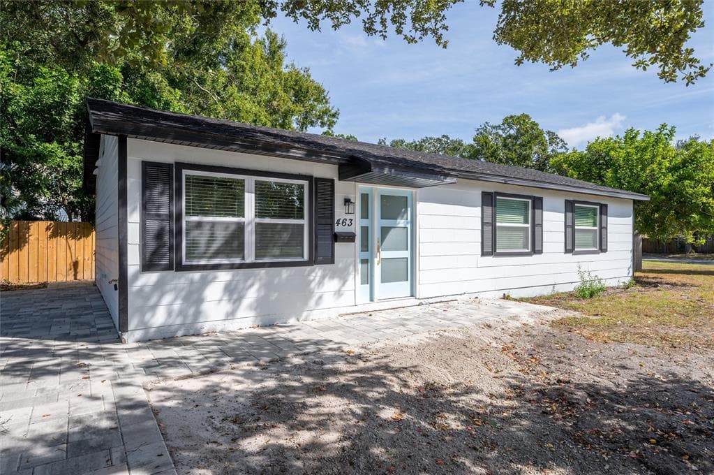 463 DAVISON AVENUE NE ST PETERSBURG, FL 33703