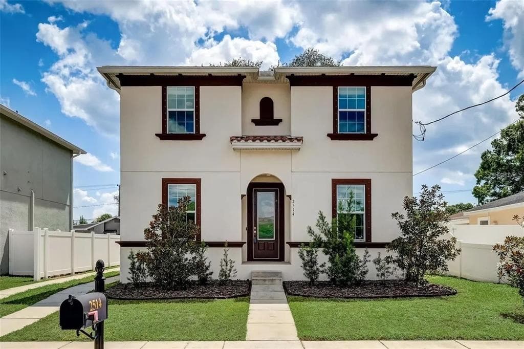 2514 W DOUGLAS STREET TAMPA, FL 33607