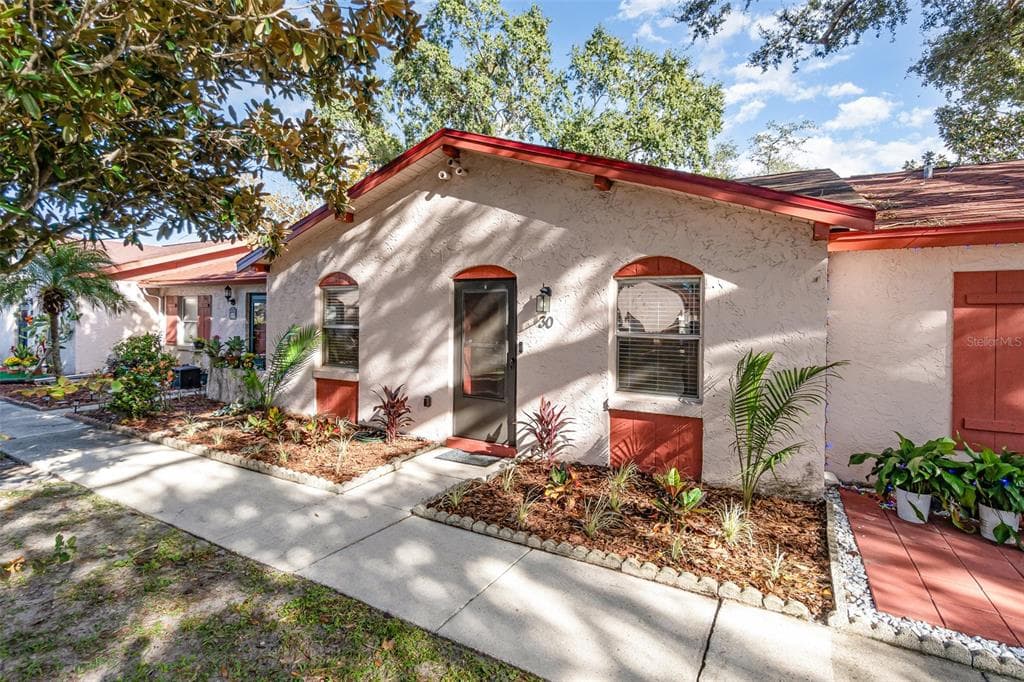 30 W MARBRISA WAY