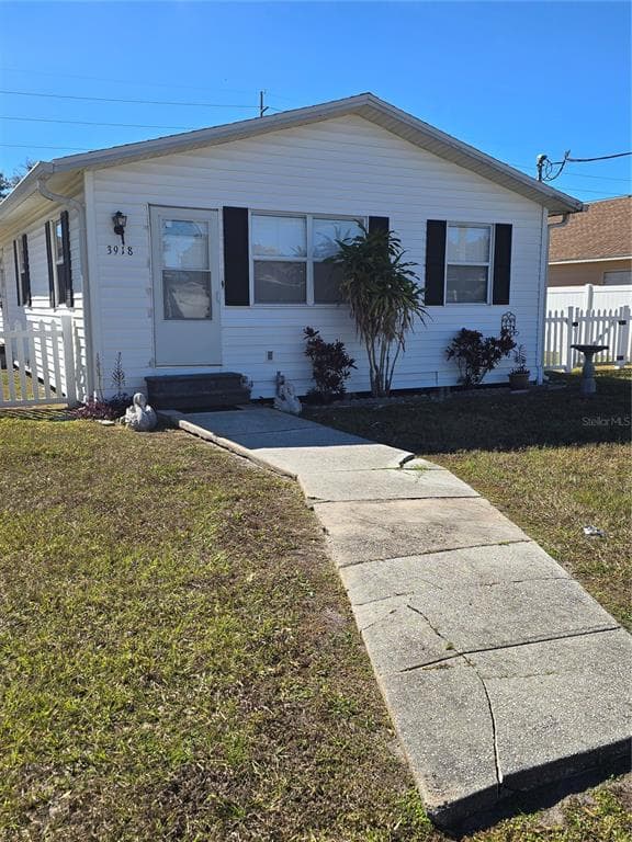 3918 W ROBSON STREET TAMPA, FL 33614