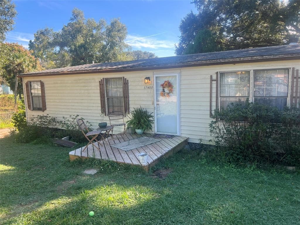 17400 SE 35TH LANE OCKLAWAHA, FL 32179