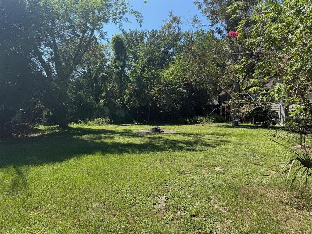 208 1/2 FERN STREET TAMPA, FL 33604
