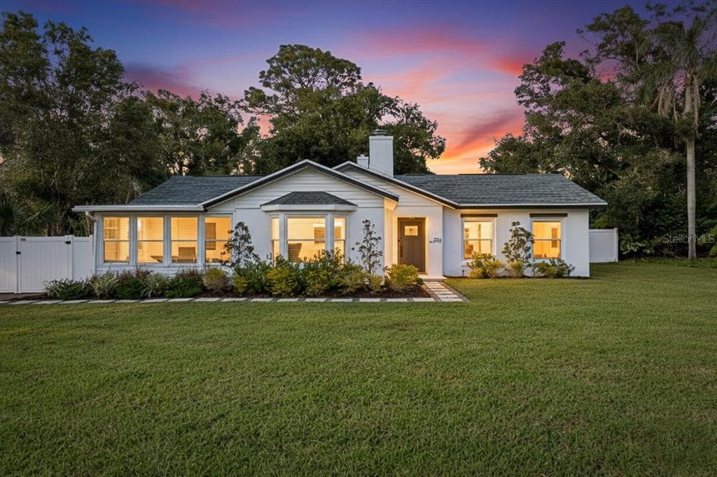 1364 PALMETTO STREET CLEARWATER, FL 33755