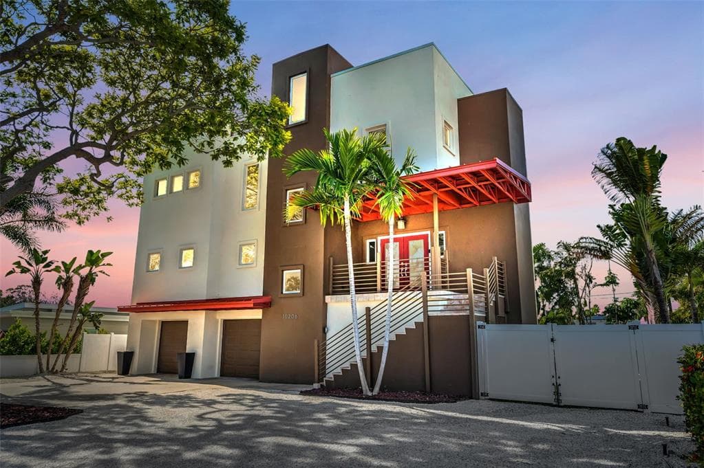 10206 4TH STREET E TREASURE ISLAND, FL 33706