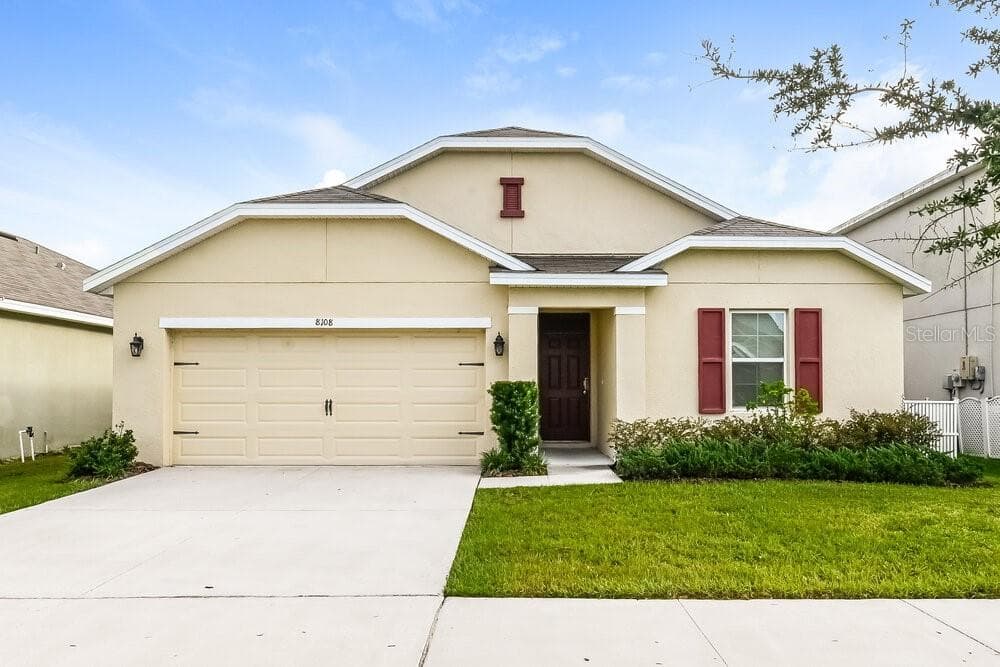 8108 BILSTON VILLAGE LANE GIBSONTON, FL 33534