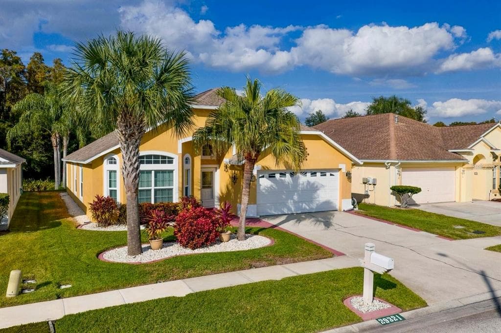 29321 YARROW DRIVE WESLEY CHAPEL, FL 33543