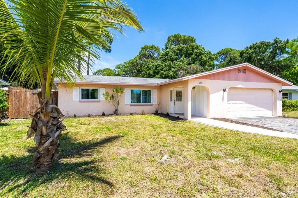 3953 LINWOOD STREET SARASOTA, FL 34232