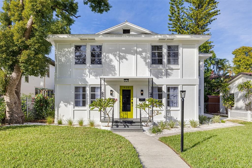 925 16TH AVENUE N ST PETERSBURG, FL 33704