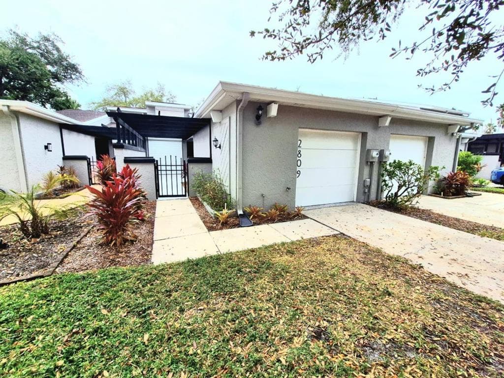 2809 BAYSHORE BOULEVARD TAMPA, FL 33629