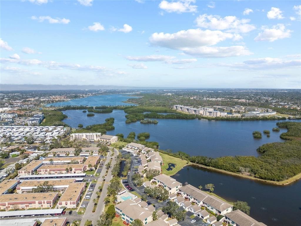 10032 65TH AVENUE N UNIT 24 ST PETERSBURG, FL 33708