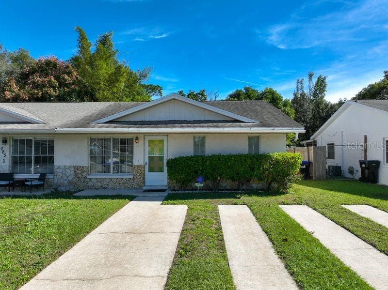 727 QUAIL HOLLOW DRIVE ORLANDO, FL 32825
