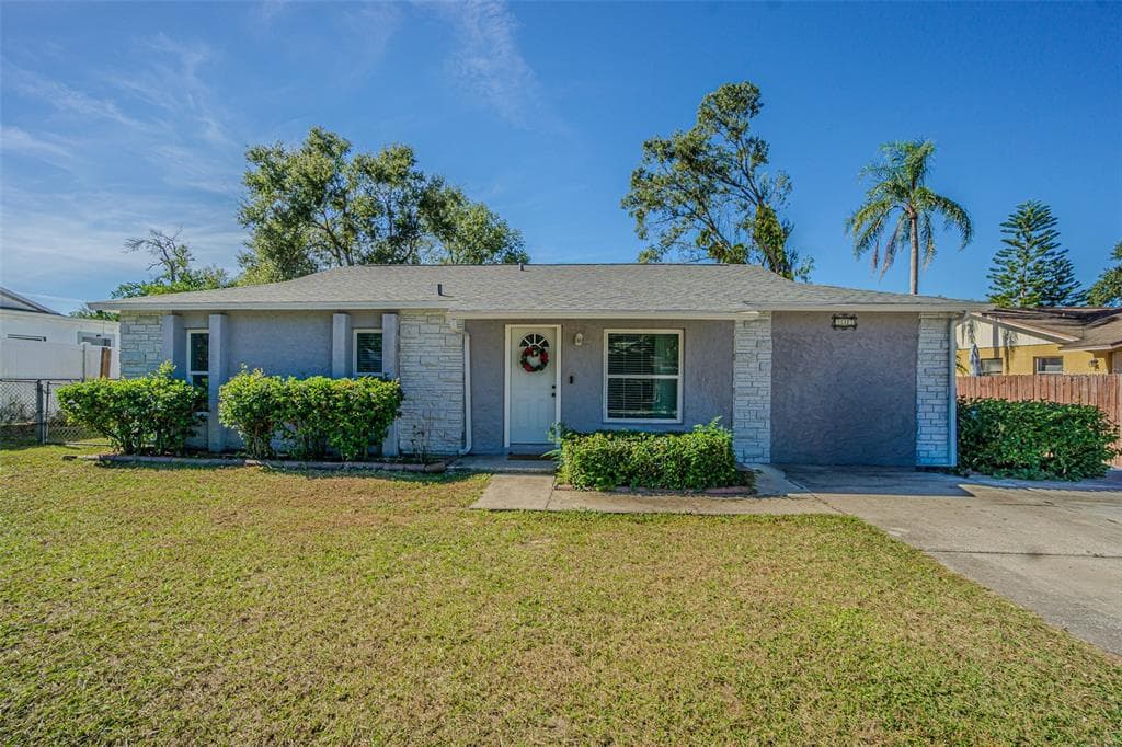 925 PARK STREET SEFFNER, FL 33584