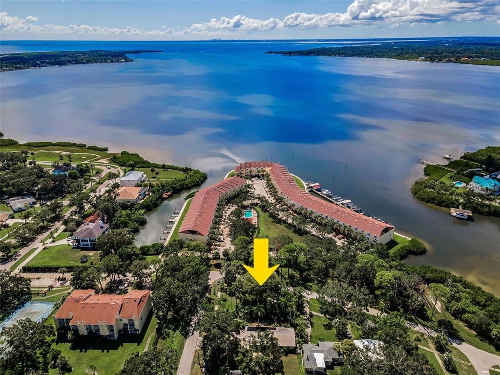 416 WOODWARD AVENUE OLDSMAR, FL 34677