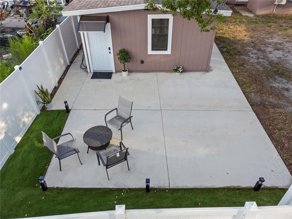 1904 E 97TH AVENUE TAMPA, FL 33612