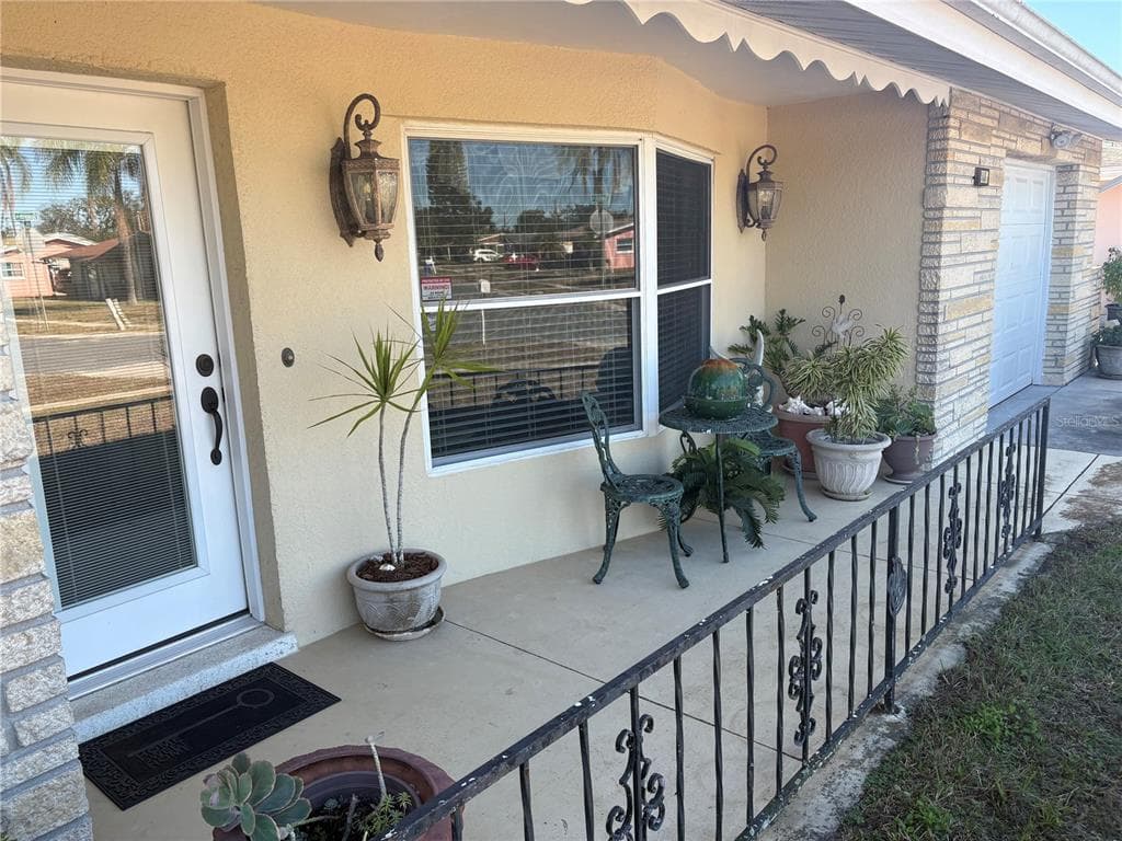 5330 SPANISH TRAIL HOLIDAY, FL 34690