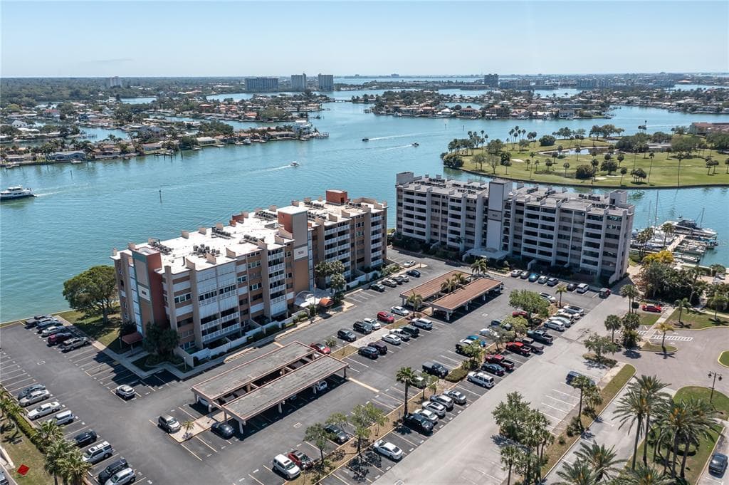 500 TREASURE ISLAND CAUSEWAY UNIT 406 TREASURE ISLAND, FL 33706