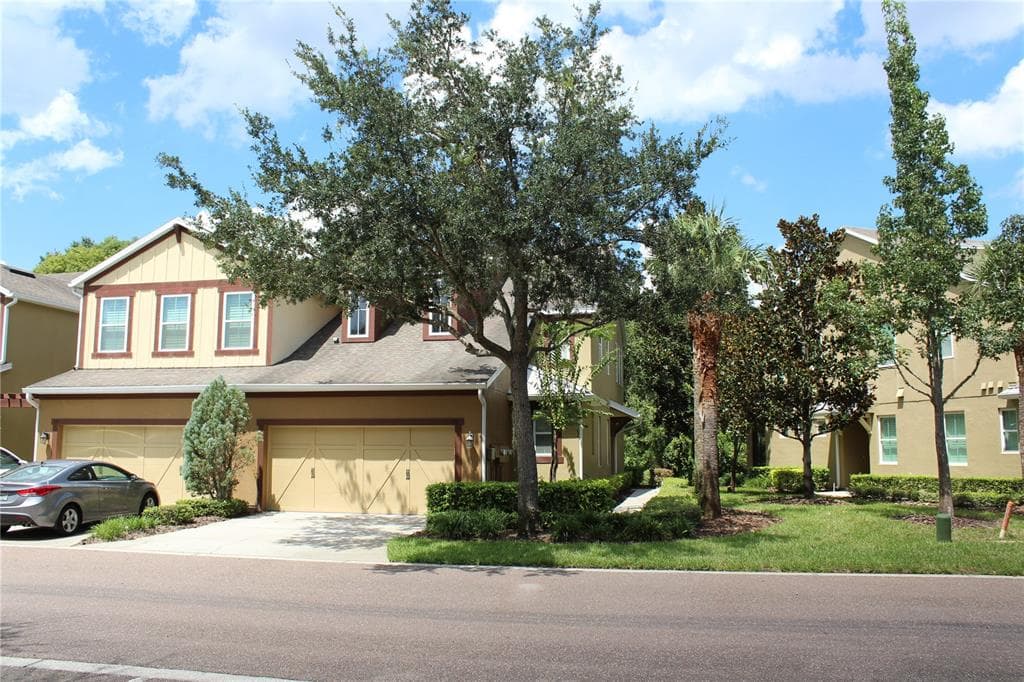 131 VILLA PRESERVE AVENUE LUTZ, FL 33548