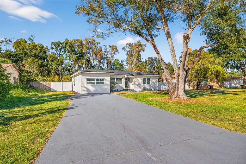 2231 LAMPARILLA WAY S ST PETERSBURG, FL 33712