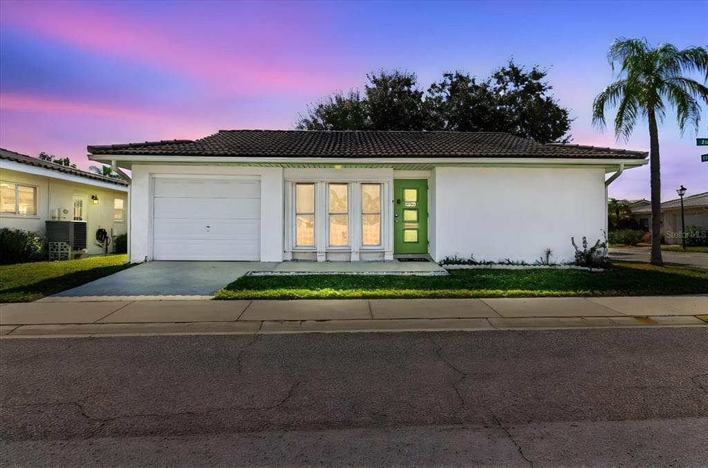 5396 ACACIA TRAIL N PINELLAS PARK, FL 33782