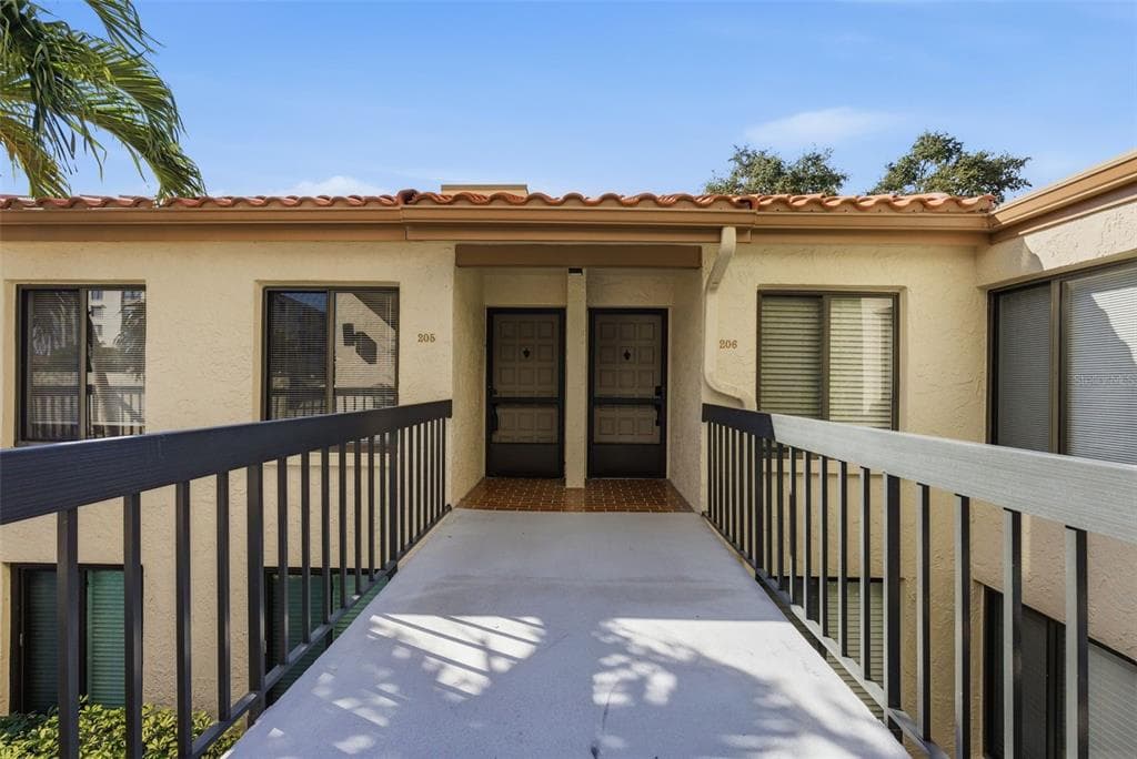 6219 PALMA DEL MAR BOULEVARD S UNIT 205 ST PETERSBURG, FL 33715