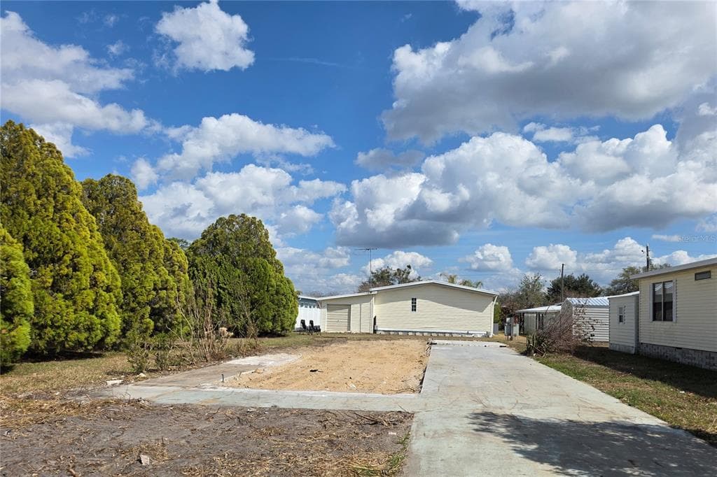 5722 PAWNNE STREET ZEPHYRHILLS, FL 33542