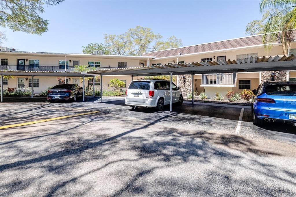 820 PATRICIA AVENUE UNIT 206 DUNEDIN, FL 34698
